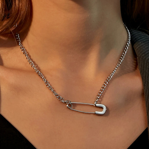 Alloy Geometric Micropaved Zircon Electroplated Paperclip Bracelet For Women