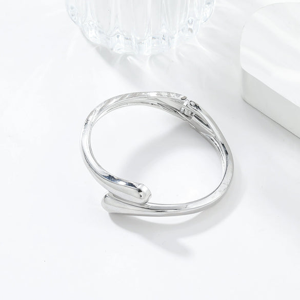 Alloy Geometric Open Metal Bracelet With Diamond Design