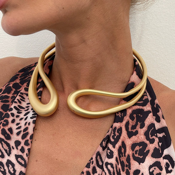 Alloy Geometric Retro Hollow Irregular Spring Collar Choker Necklace For Women