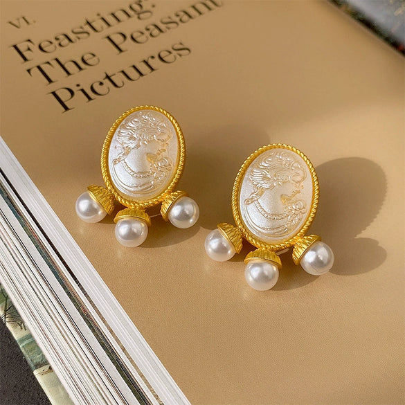 Alloy Geometric Round Earrings With Electroplating Treatment