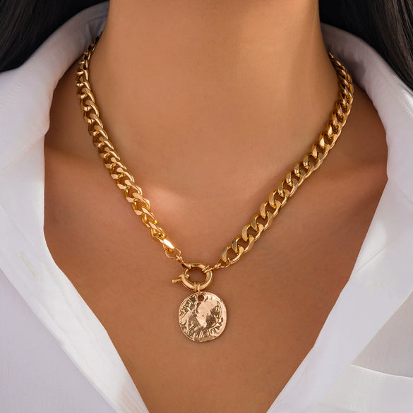 Alloy Geometric Round Pendant Women's Niche Hiphop Necklace With Electroplating And Cross Chain