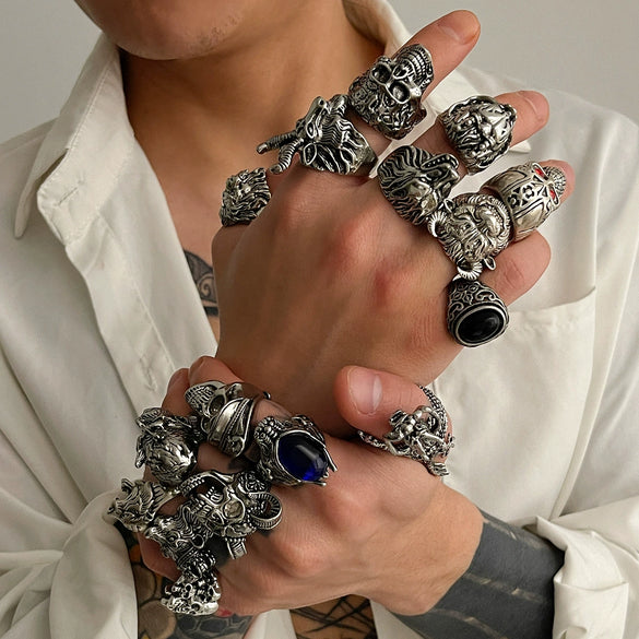 Alloy Geometric Skull Ghost Head Gem Men's Ring With Electroplating Retro Punk Style
