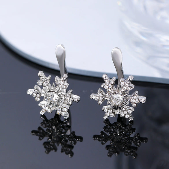 Alloy Geometric Snowflake Hollow Rhinestone Diamond Earrings For Women