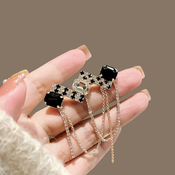 Alloy Geometric Tassel Brooch For Women Electroplated Style Highend Coat Suit Accessories