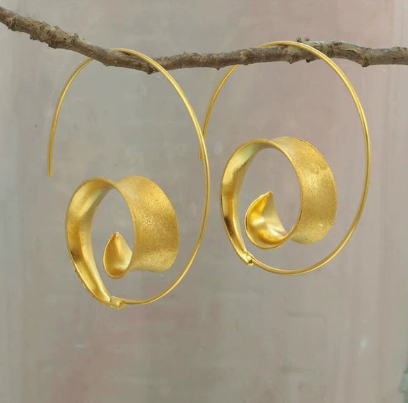Alloy Geometric Vintage Round Spiral Leaf Women's Earrings