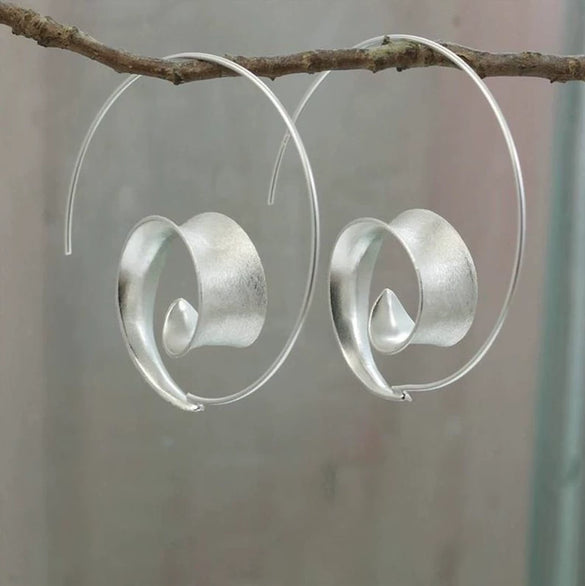 Alloy Geometric Vintage Round Spiral Leaf Women's Earrings