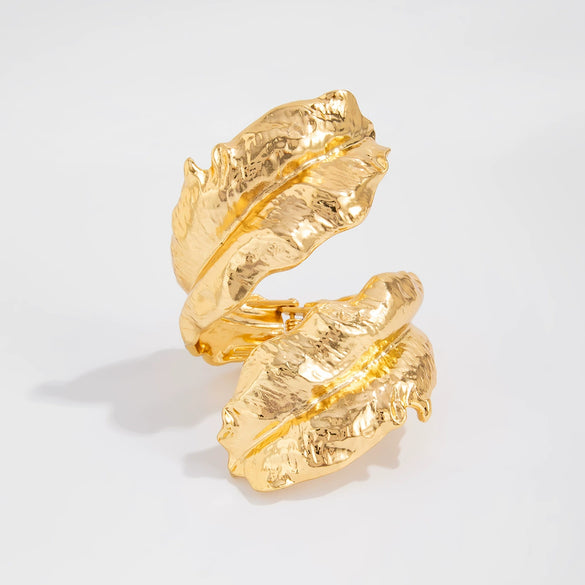 Alloy Geometric Winding Leaf Open Spring Bracelet Electroplated