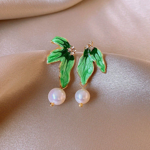 Alloy Geometric Women's Earrings With Oil Drop And Flower Design Light Luxury Style