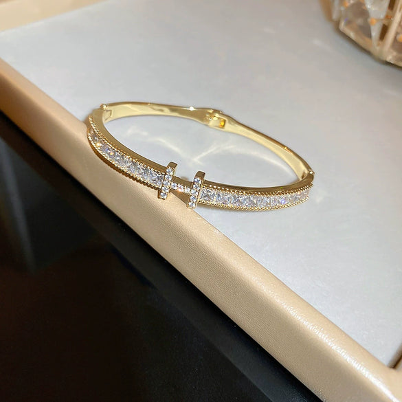 Alloy Geometric Zircon Women's Minimalist Adjustable Bracelet