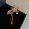 Alloy Ginkgo Leaf Imitation Pearl Brooch Natural Style Electroplated Women's Fashion Pin