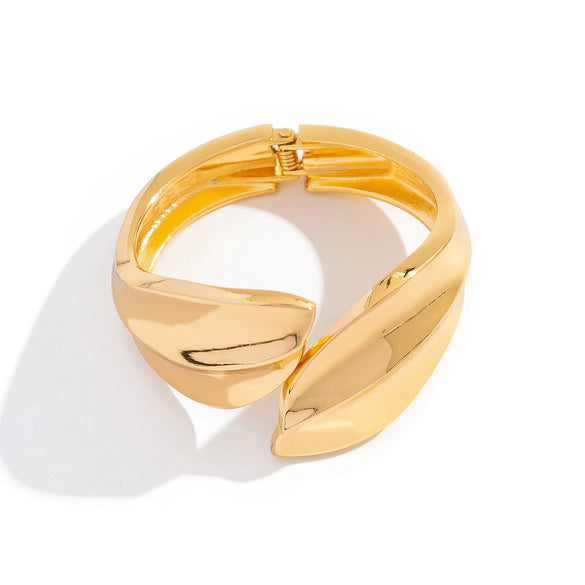 Alloy Glossy Leaf Spring Asymmetrical Pleated Wing Electroplated Geometric Personality Bracelet