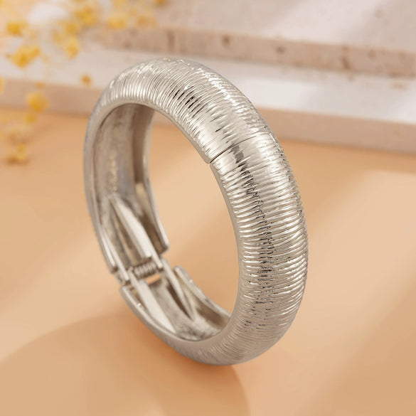 Alloy Glossy Leaf Spring Asymmetrical Pleated Wing Electroplated Geometric Personality Bracelet