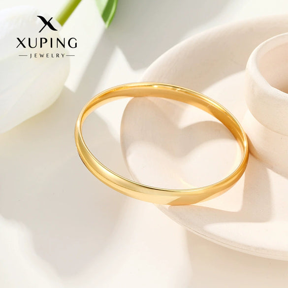 Alloy Goldplated Solid Glossy Simple Style Women's Bracelet