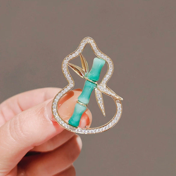 Alloy Gourd Brooch For Women Electroplated Antique Elegant Style