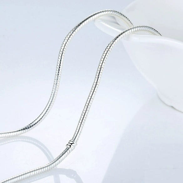 Alloy Heart Geometric Style Snake Bone Chain Necklace With Electroplating
