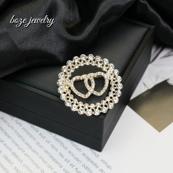 Alloy Heart Shape Diamond Encrusted Retro Love Brooch Electroplated Women's Jewelry