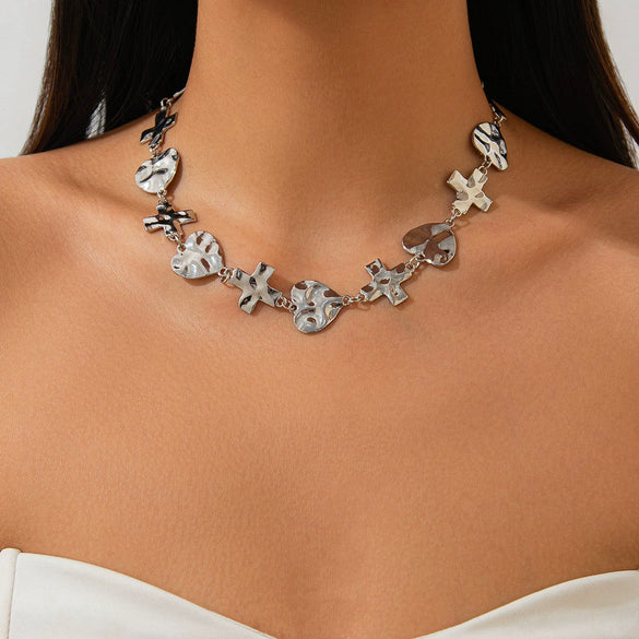 Alloy Heartshaped Electroplated Pleated Cross Stitching Necklace For Women
