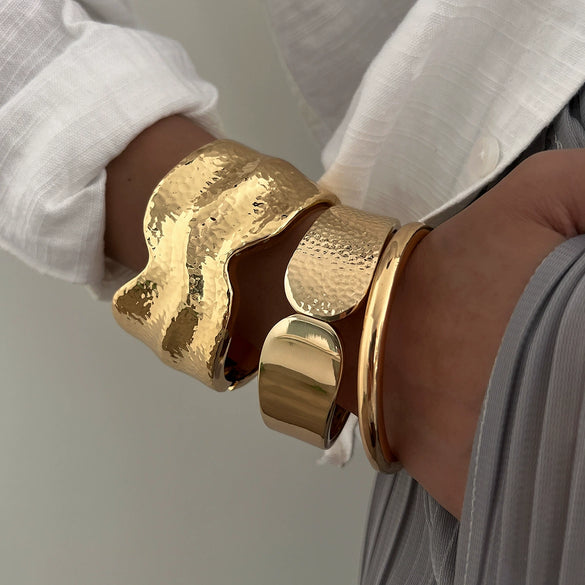 Alloy Hiphop Style Bracelet With Electroplating Treatment