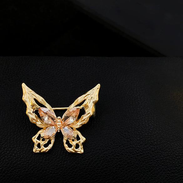 Alloy Hollow Butterfly Antilight Brooch Electroplated Ladies Decorative Corsage