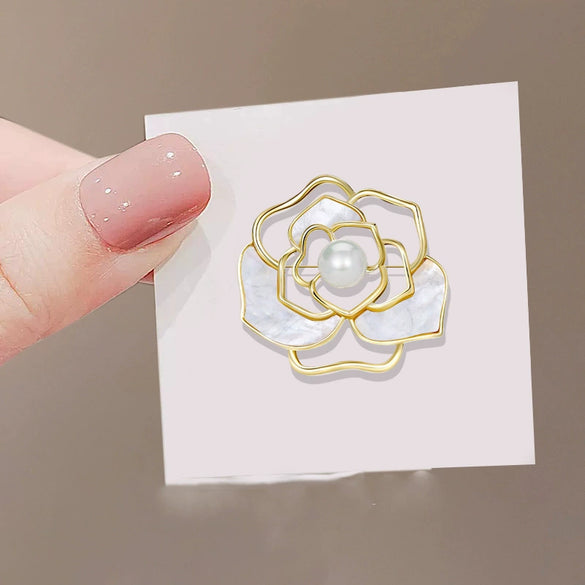 Alloy Hollow Camellia Animal Shaped Pearl Brooch With Electroplating Natural Style Fashion Accessory For Women