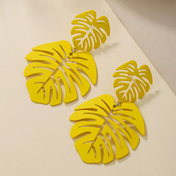 Alloy Hollow Leaf Geometric Flower Electroplated Women's Earrings