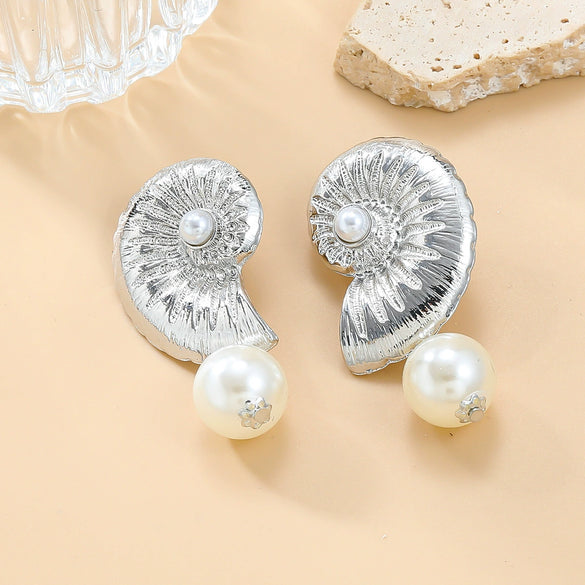 Alloy Imitation Pearl Conch Earrings Women's Geometric Style Electroplated Jewelry