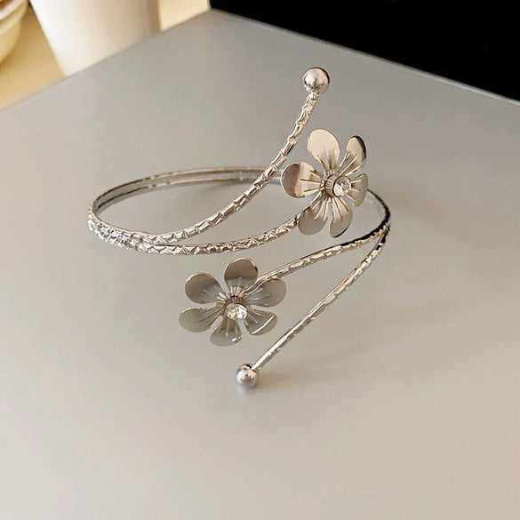 Alloy Irregular Geometric Electroplated Bracelets For Women Stylish Cool Jewelry