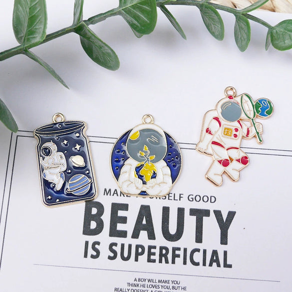 Alloy Jewelry Accessories Material With Starry Sky Astronaut Design And Electroplating Process
