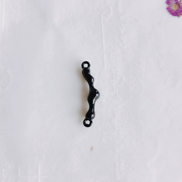 Alloy Joker Irregular Line Double Hole Pendant For Diy Handmade Jewelry Accessories With Electroplating