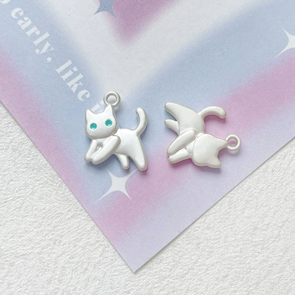 Alloy Kitten Pendant Handmade Jewelry Bracelet Necklace Beaded Accessories With Electroplating