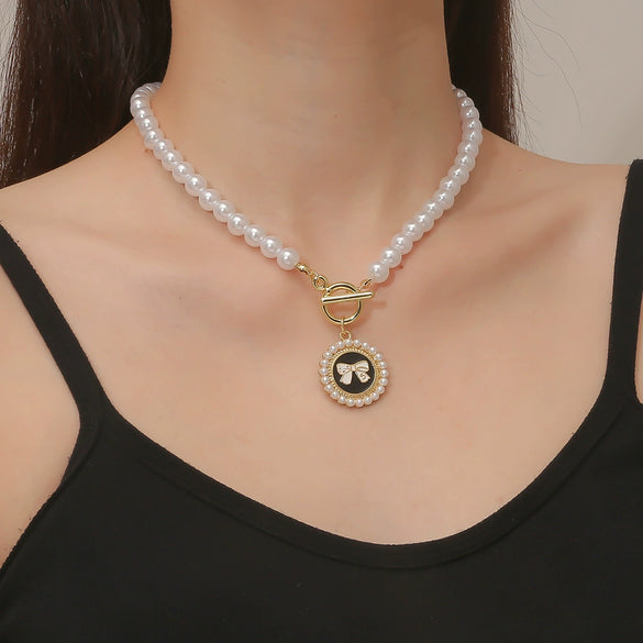 Alloy Ladies Necklace With Flowers Pattern And Electroplating Treatment Box Chain Style Original Design