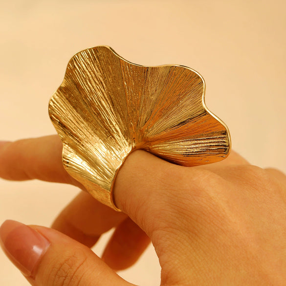 Alloy Leaf Pattern Electroplated Retro Irregular Women's Earrings