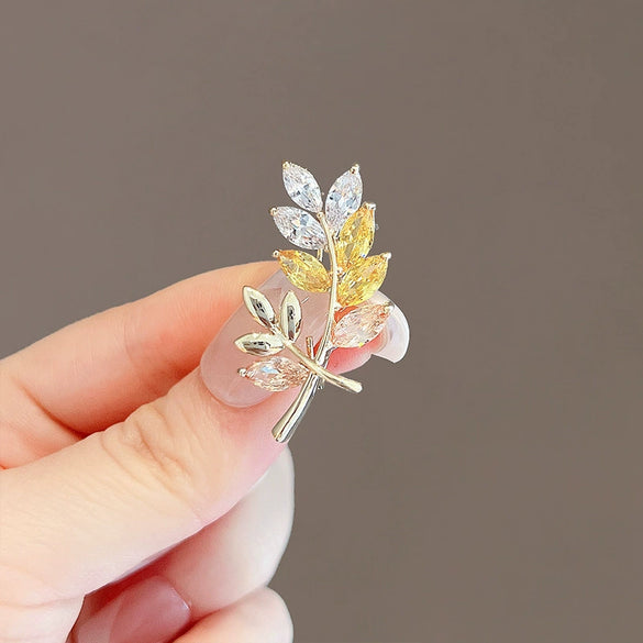 Alloy Leaves Rice Flower Brooch For Women With Electroplating Process And Antislip Buckle