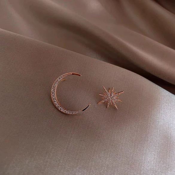 Alloy Light Luxury Star And Moon Asymmetrical Electroplated Women's Earrings