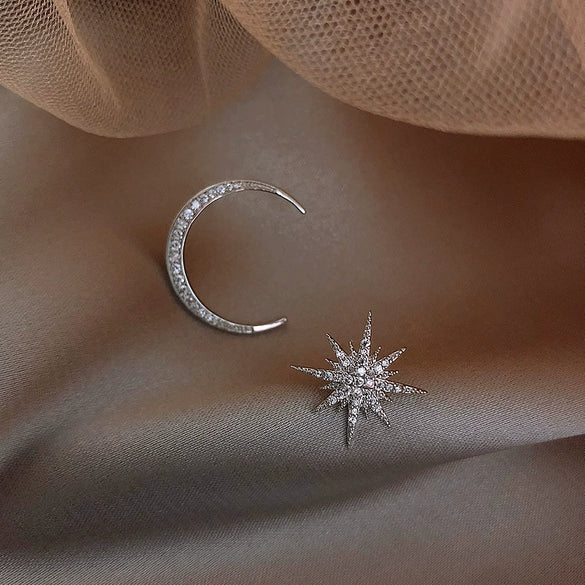 Alloy Light Luxury Star And Moon Asymmetrical Electroplated Women's Earrings