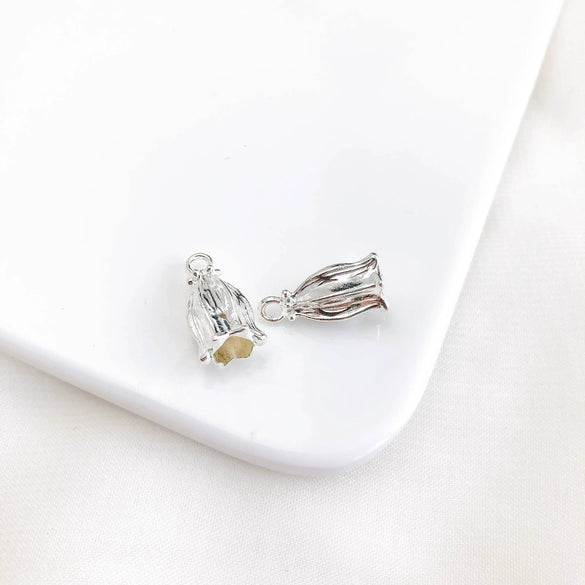 Alloy Lily Flower Bud Pendant Jewelry Accessories With Colorpreserving Electroplating