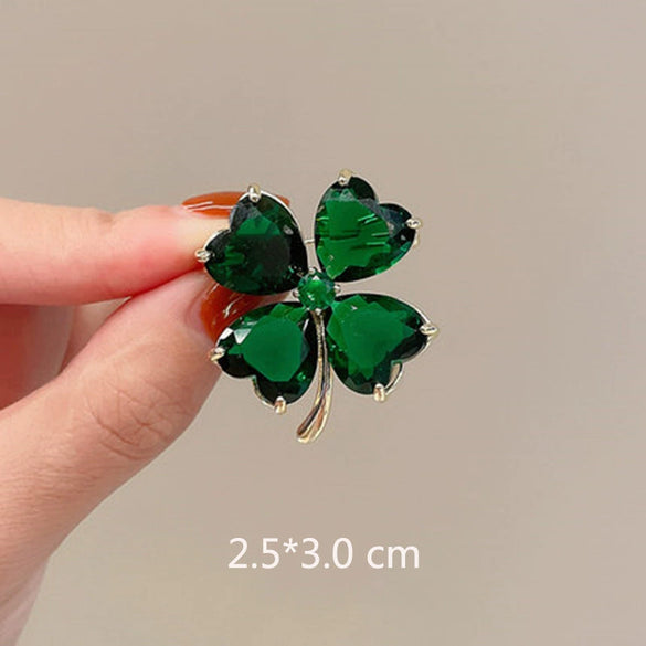 Alloy Lucky Clover French Retro Emerald Electroplating Women's Brooch