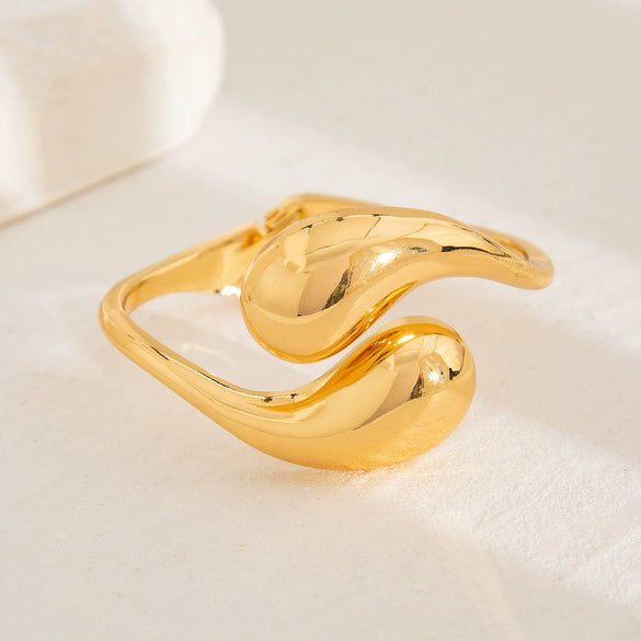 Alloy Metal Smooth Water Drop Hug Bracelet With Geometric Style And Electroplating Process For Women