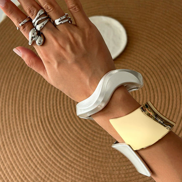 Alloy Minimalist Irregular Opening Bracelet With Electroplating