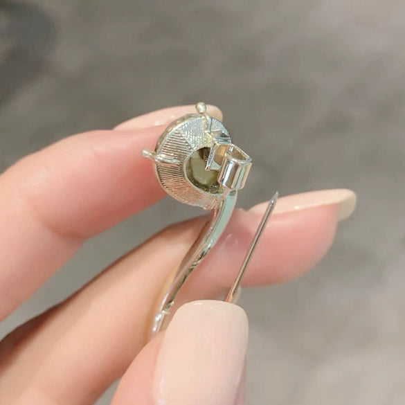 Alloy Musical Note And Flower Brooch For Women With Electroplating Treatment Fashion Luxury Creative Clothes Fixed Accessory