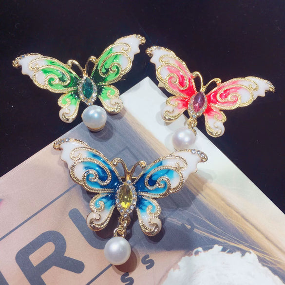 Alloy Natural Freshwater Pearl Enamel Butterfly Brooch Electroplated Women's Wholesale