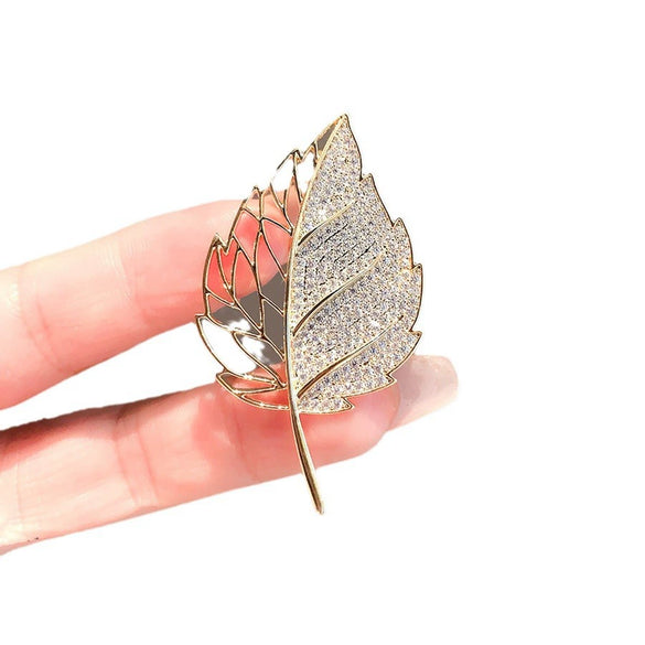 Alloy Natural Leaf Brooch Electroplated For Men And Women Fashionable Simple Pin Coat Suit Decoration