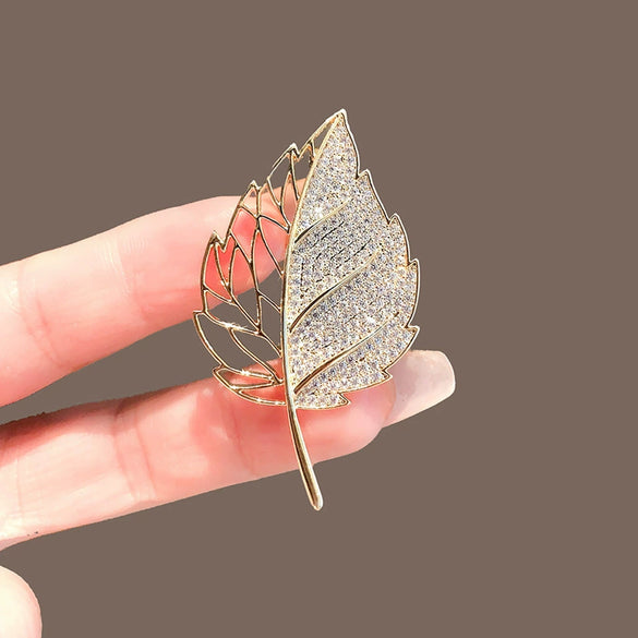 Alloy Natural Leaf Brooch Electroplated For Men And Women Fashionable Simple Pin Coat Suit Decoration