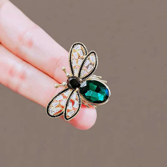 Alloy Natural Style Green Crystal Bee Brooch For Women Electroplated