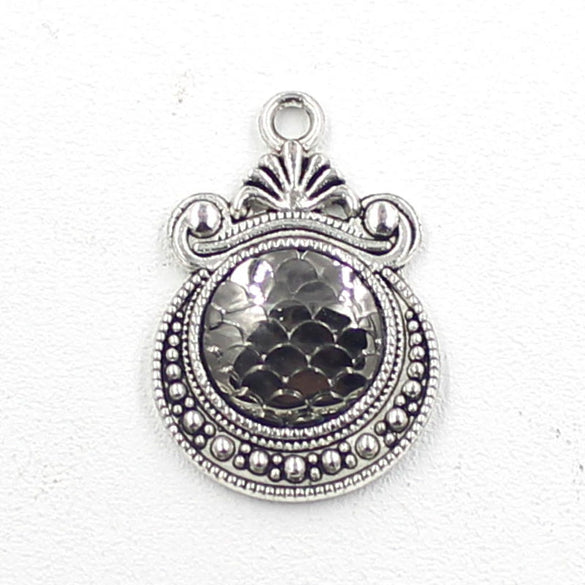 Alloy Ocean Moon Fish Scale Pendant Jewelry Accessories Electroplated With Round Pattern