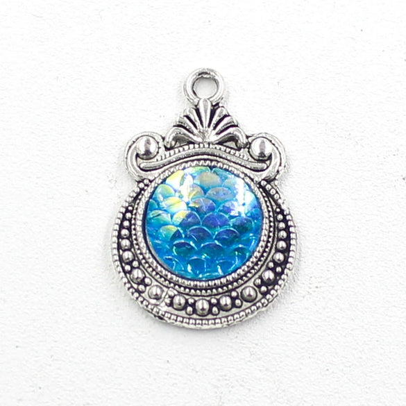 Alloy Ocean Moon Fish Scale Pendant Jewelry Accessories Electroplated With Round Pattern