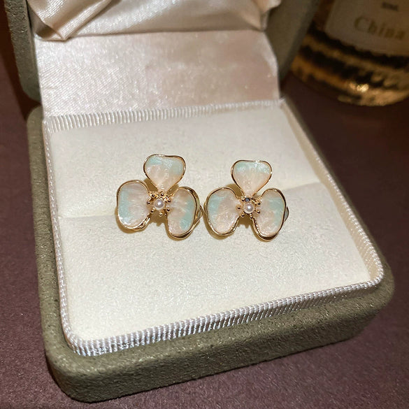 Alloy Oildrip Pearl Butterfly Flower Earrings For Women Light Luxury Style