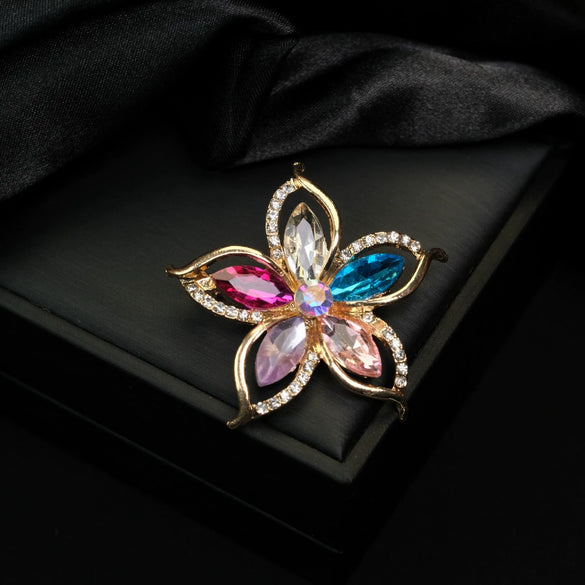 Alloy Openwork Rhinestone Flower Brooch Electroplated Women's And Unisex Corsage Accessory Scarf Buckle Antiexposure Pin
