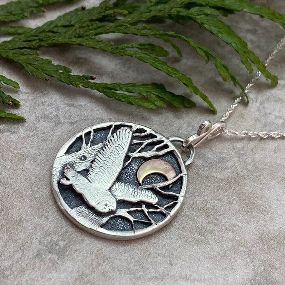 Alloy Owl Crescent Pendant Hiphop Style Clavicle Chain With Animal Zodiac Pattern And Electroplating Treatment