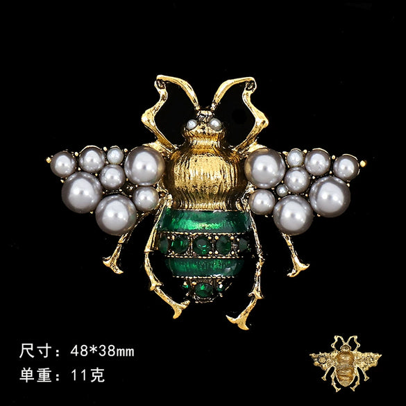 Alloy Pearl Bee Mobile Phone Shell And Car Air Outlet Jewelry Accessories With Electroplating